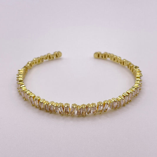 Baguette cut CZ bracelet - Gold front view