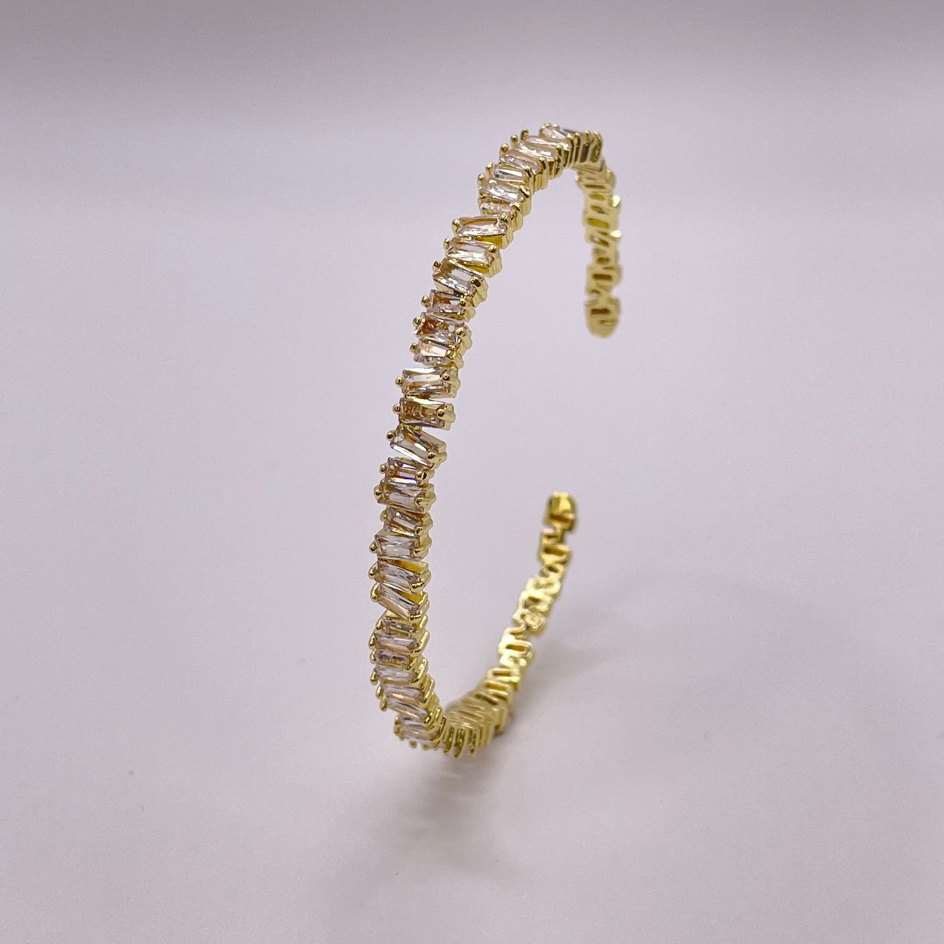 Baguette cut CZ bracelet - Gold standing