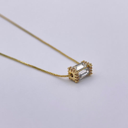 Geometric zircon chest necklace - Gold side view