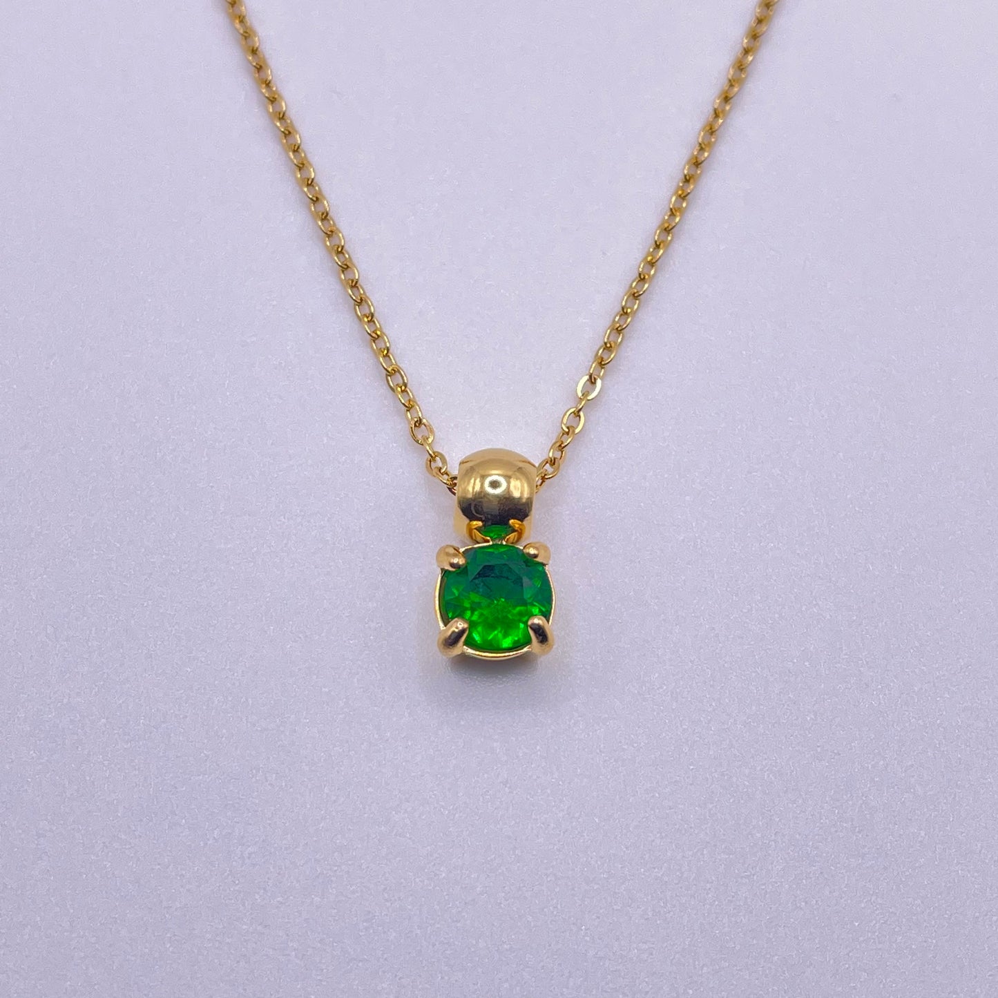 18K zircon pendant necklace - Emerald from above