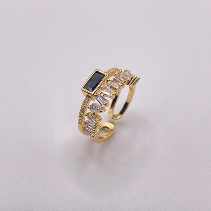 Baguette cut double gold ring - Jet black side view