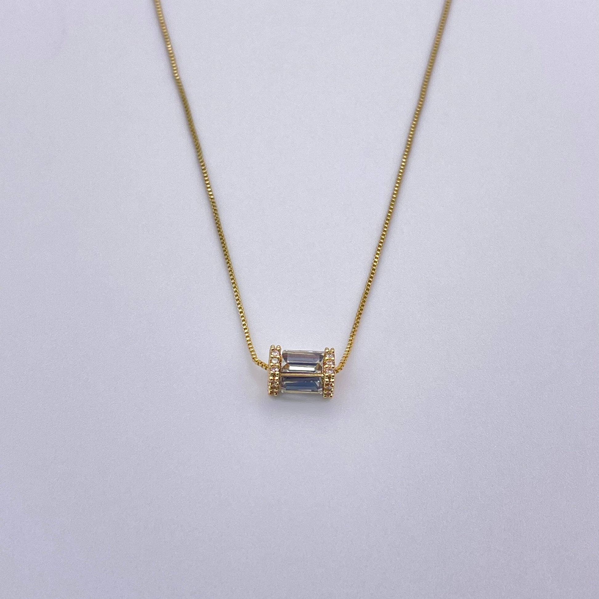 Geometric zircon chest necklace - Gold from above