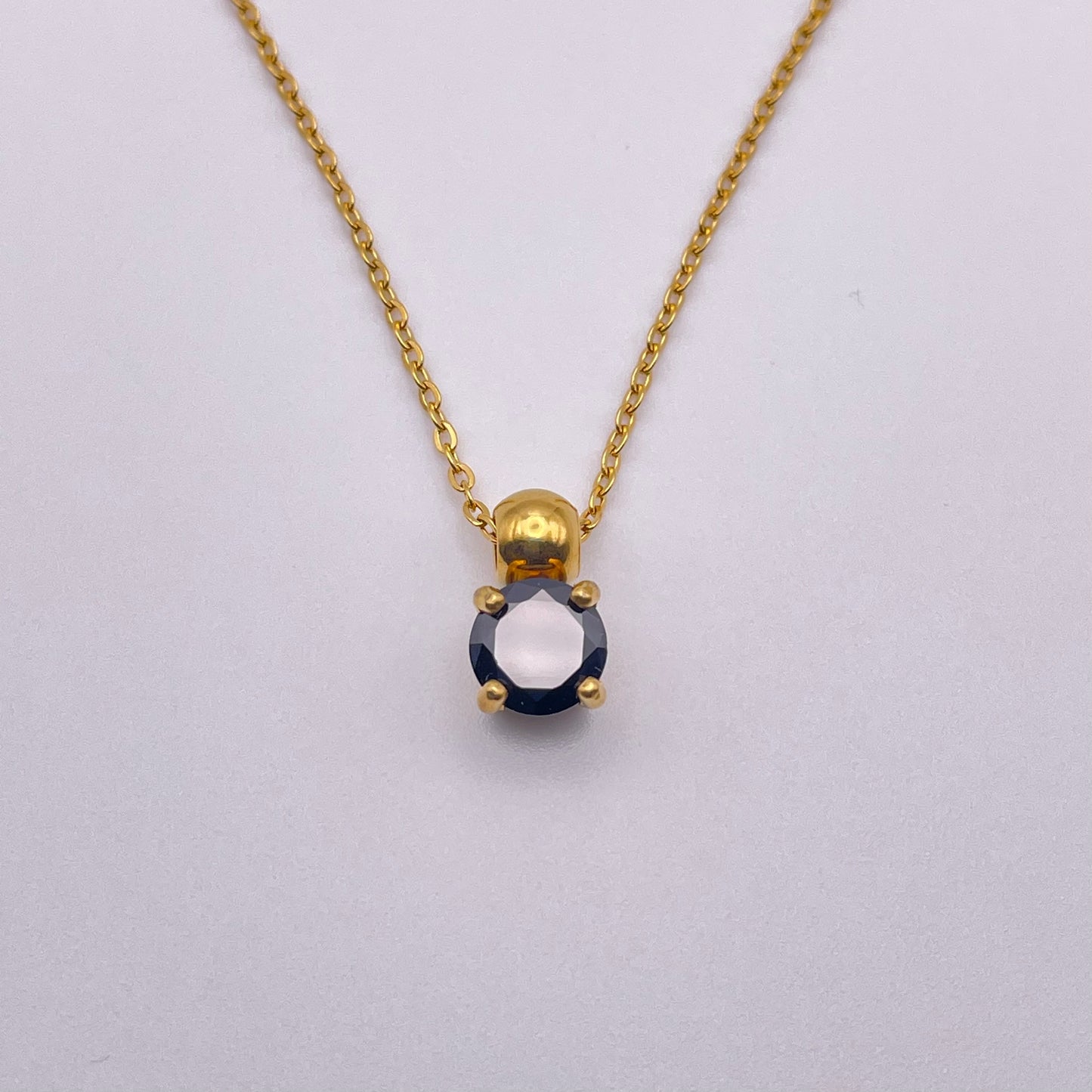 18K zircon pendant necklace - Jet black from above