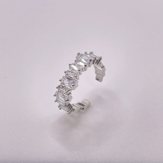 Baguette cut CZ ring - Silver standing