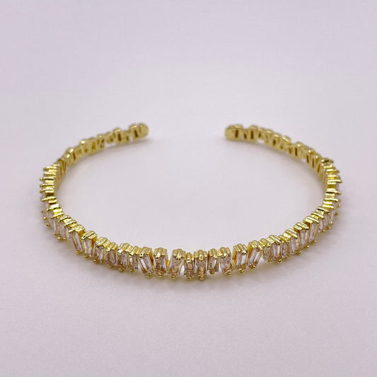 Baguette cut CZ bracelet - Gold front view