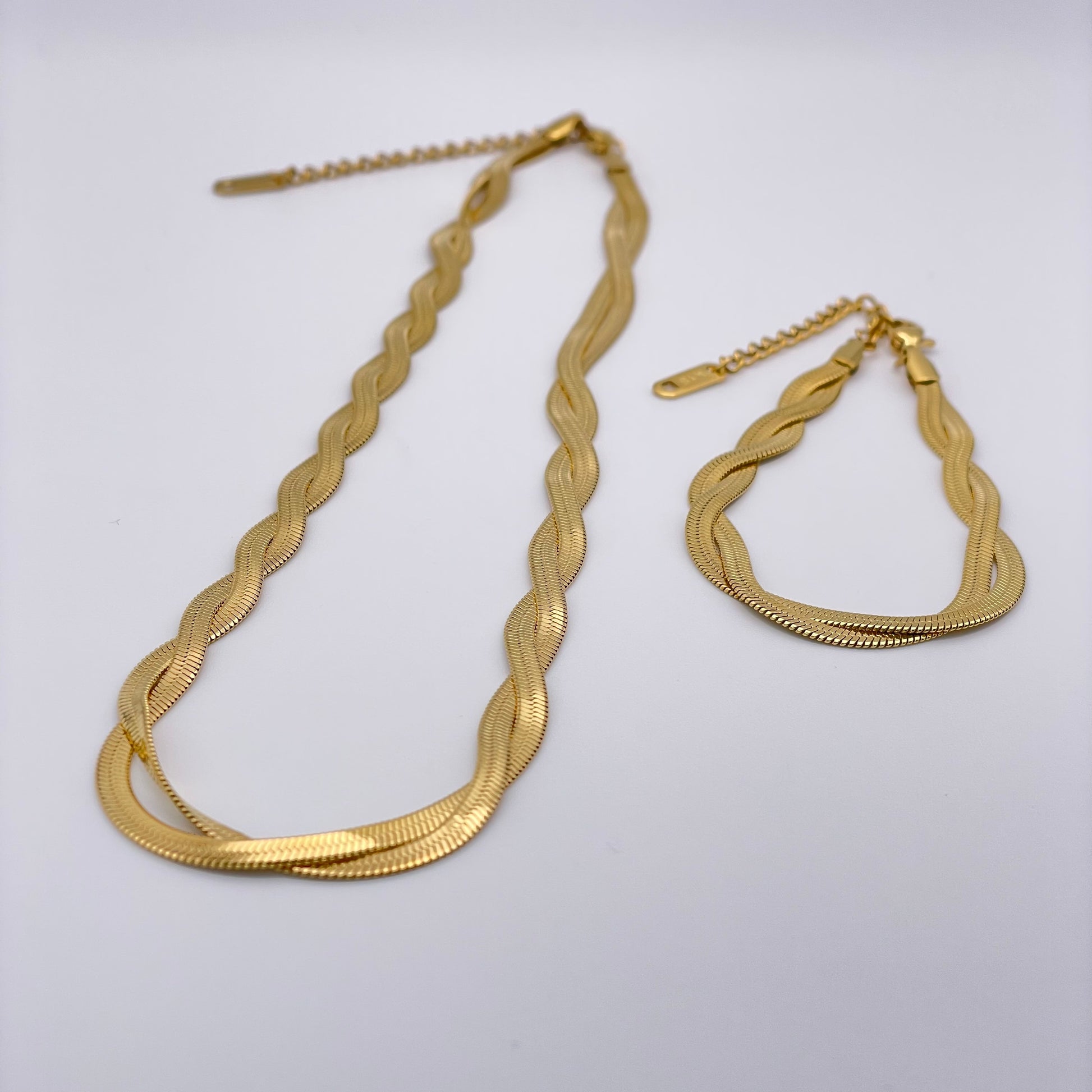 18K braided double herringbone collection - Gold side by side