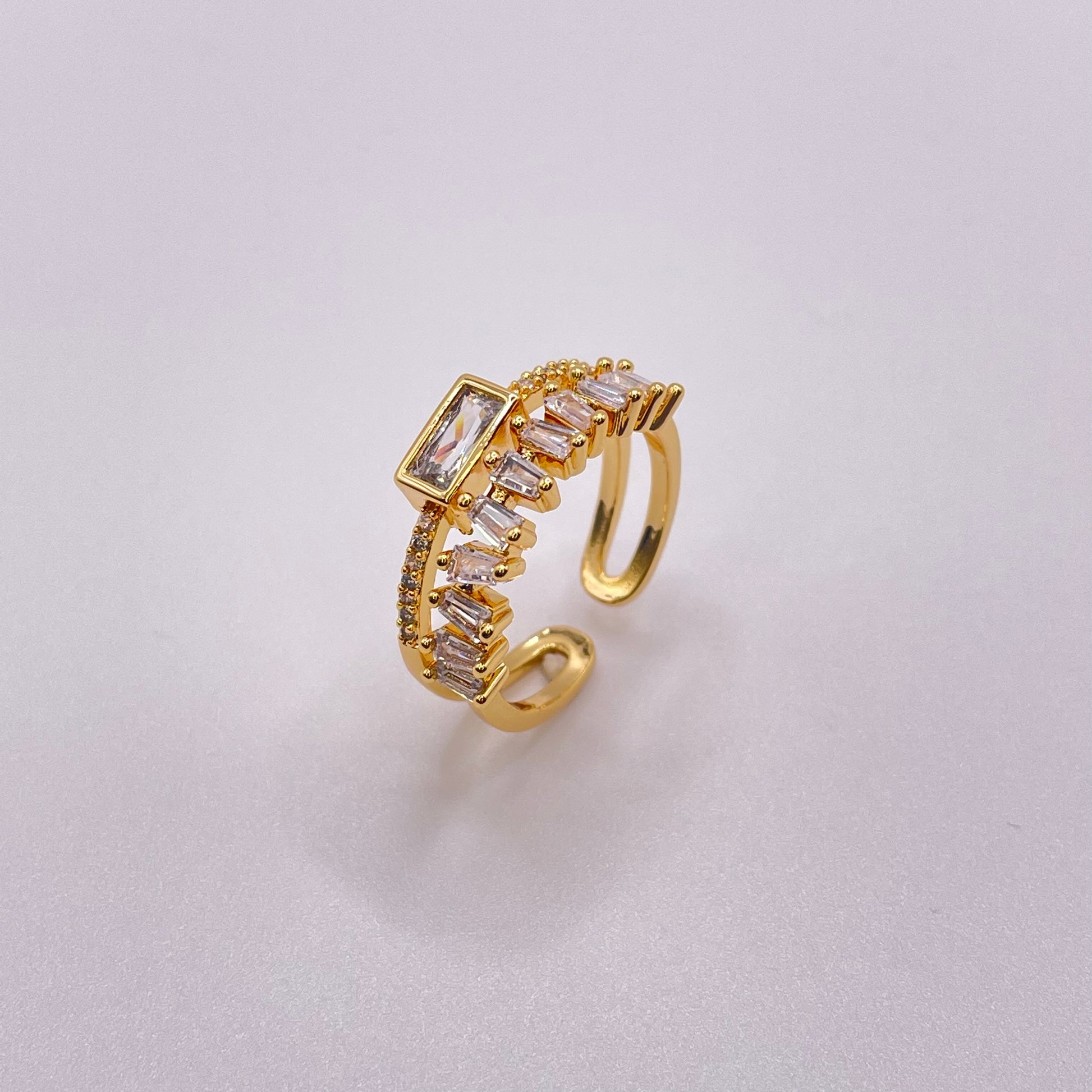 Baguette cut double gold ring - Clear front side view