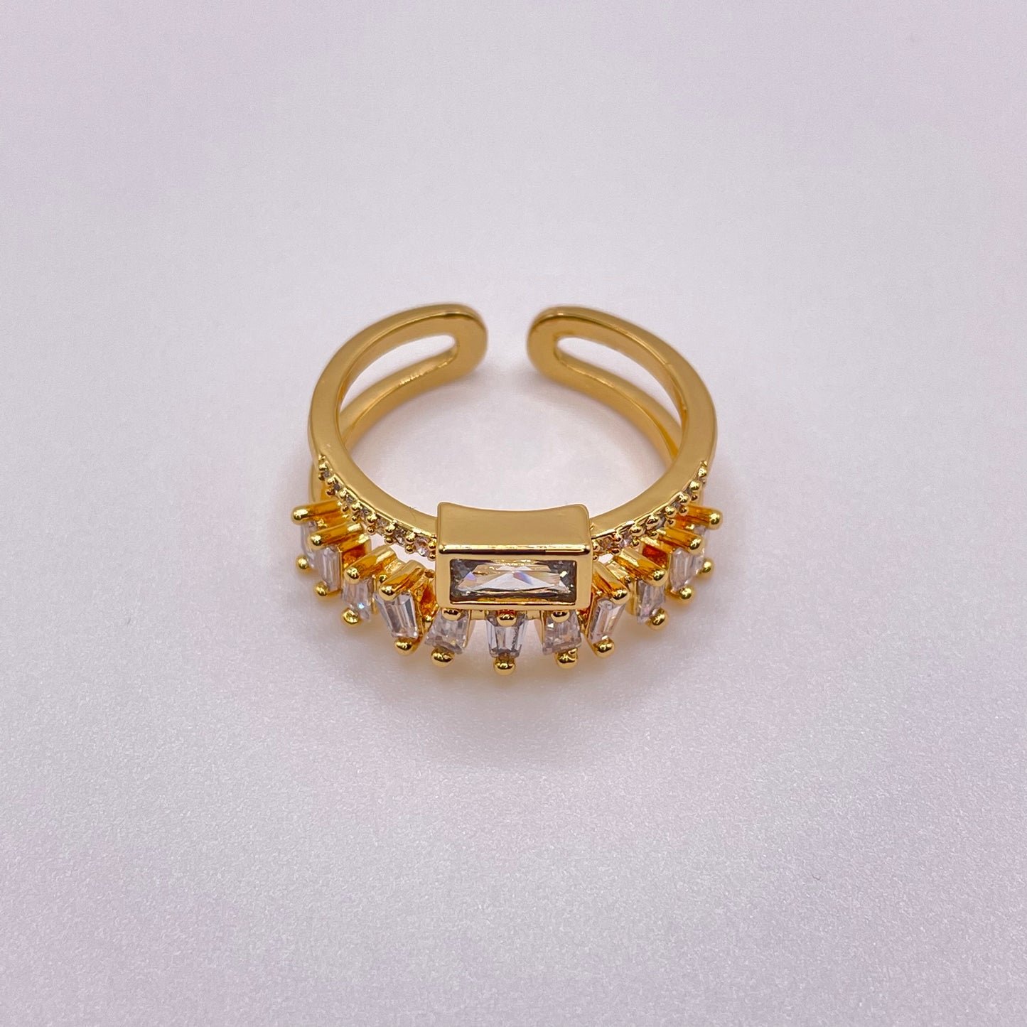 Baguette cut double gold ring - Clear laying down